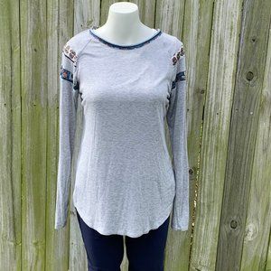 Chelsea & Violet  Grey Tee contrasting flowers